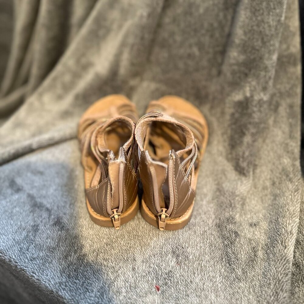 Olive and Edie Gold Toned Gladiator Sandals, size 12 - Picture 2 of 2